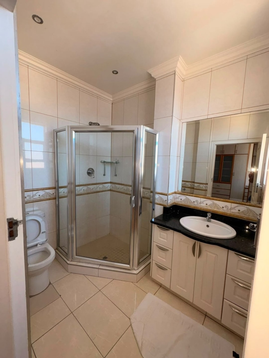 7 Bedroom Property for Sale in Quigney Eastern Cape
